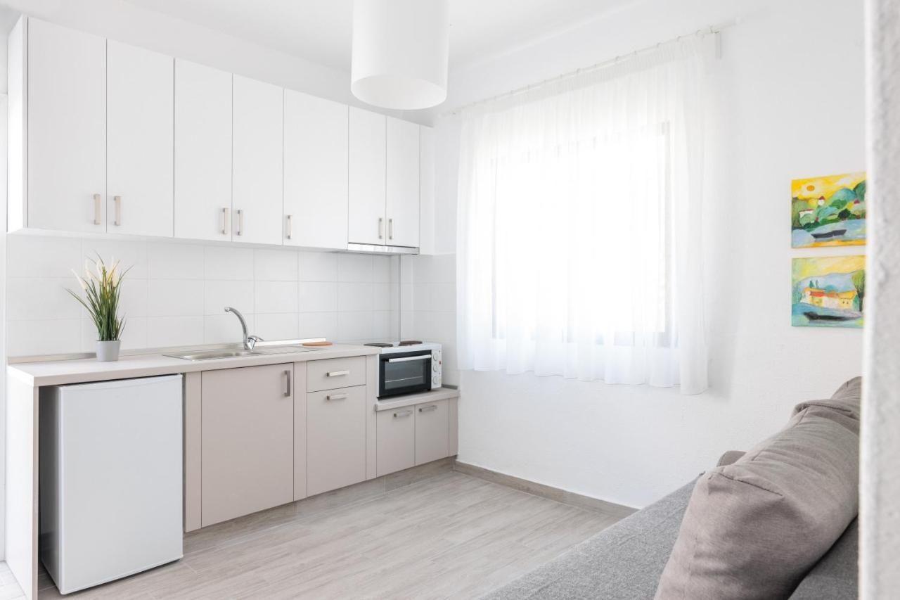 Valasi Apartments Skála Foúrkas Exteriör bild